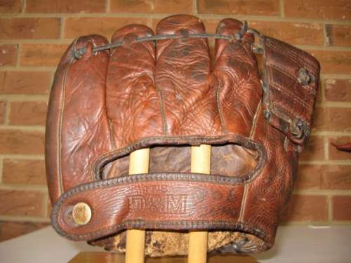 Bill Rigney D&M DG918 Back